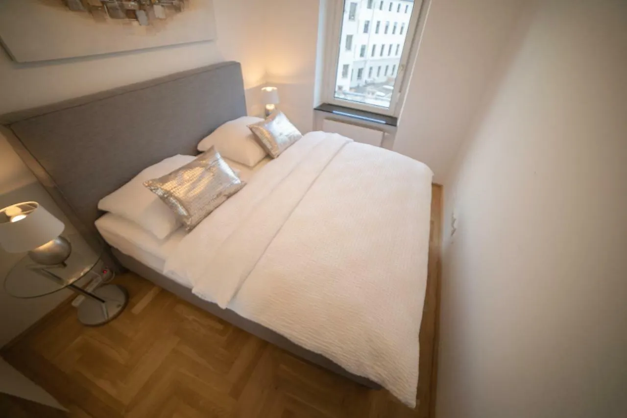 Apartment Ferienwohnung Easy Vienna Penthouse