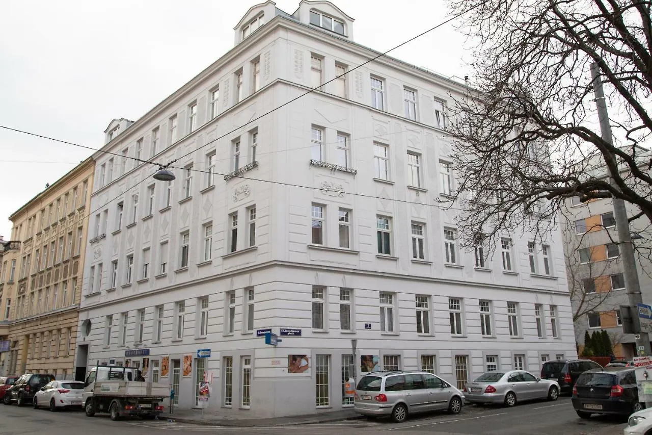 Ferienwohnung Easy Vienna Penthouse Apartment