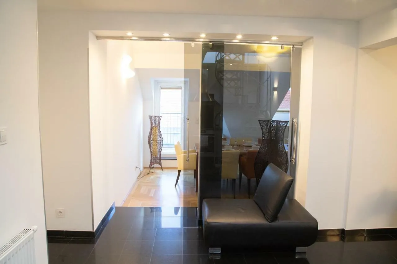 Apartment Ferienwohnung Easy Vienna Penthouse