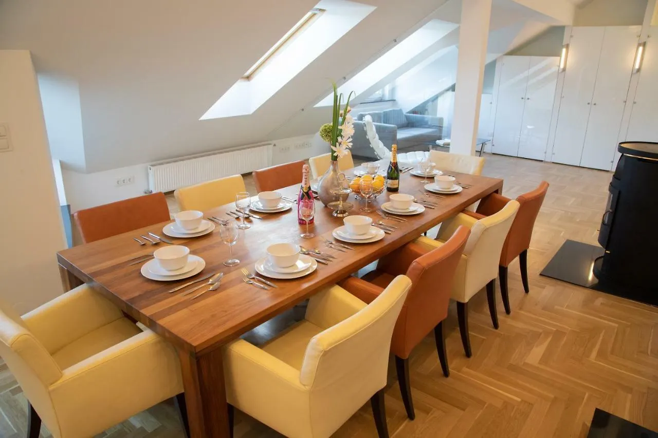 Easy Vienna Penthouse Lägenhet